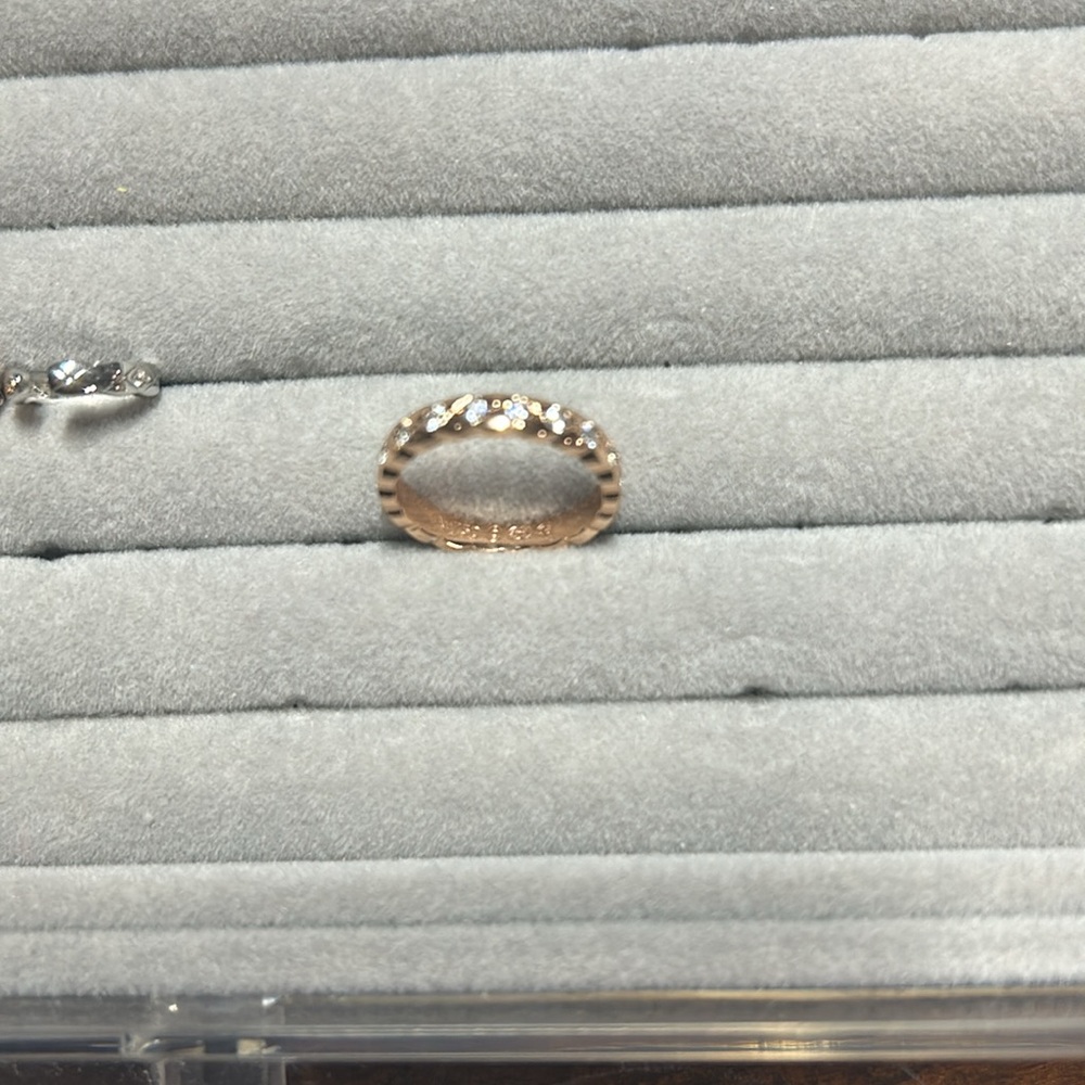 Rose gold ring - Picture 2 of 3